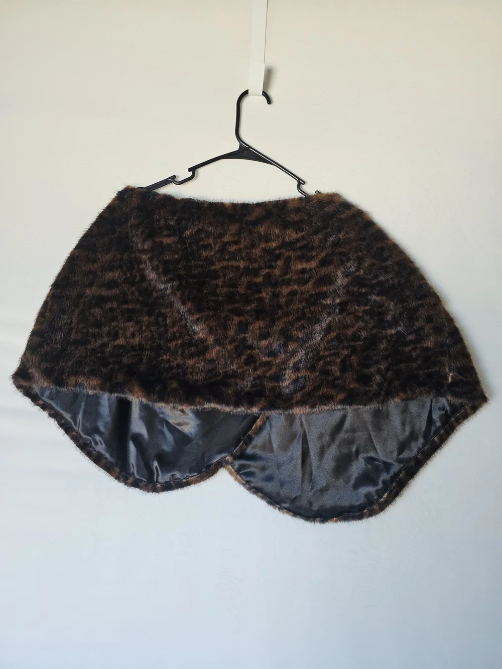 NWT Danny & Nicole Leopard Faux Fur Wrap Capelet XL - Read Details